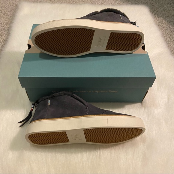 TOMS Paxton Slip On in Forged Iron - Picture 9 of 12